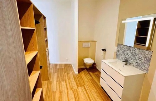 Barbezieux-Saint-Hilaire Casa | Homerez - Casa acogedora cerca de Barbezieux - 50 m² con jardín compartido