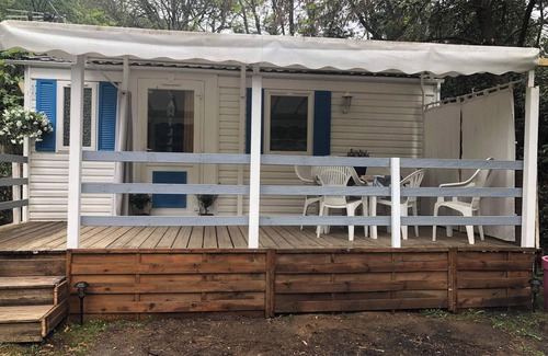 Saint-Jean-de-Valeriscle Casa | Homerez - Bungalow in Saint-Jean-de-Valériscle