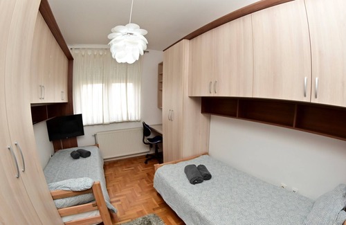 Novi Sad Apartamento | HomeRent White