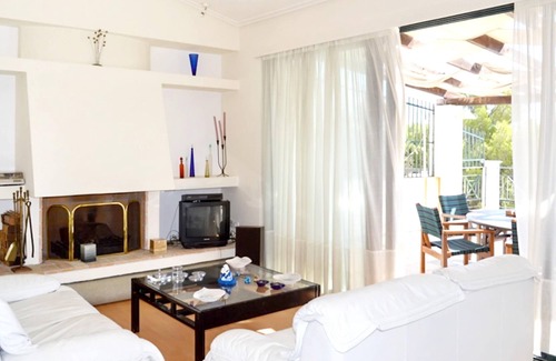 Karystos Villa | Homerez - ¡A 10 m de la playa! Villa para 12 pers. con vistas al mar en Karistos