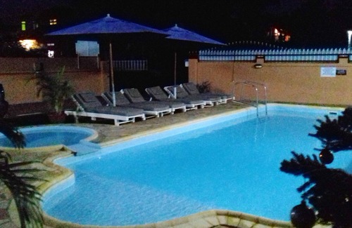 Pointe aux Biches Apartamento | Homerez - ¡A 200 m de la playa! Apartamento para 4 pers. con piscina compartida