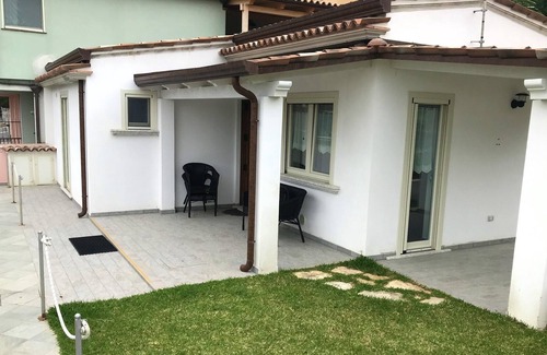 Fiumicello Santa Venere Casa | Homerez - ¡A 50 m de la playa! Casa para 5 pers. con vistas al mar en Maratea