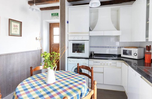 Baztan Apartamento | Homerez - Espectacular apartamento para 6 pers. con balcón en Berroeta