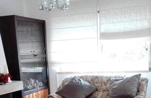 Fernao Ferro Villa | Homerez - Villa a 15 km de la playa para 7 pers. con piscina en Fernão Ferro