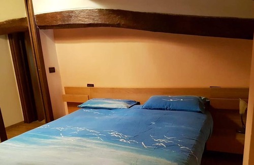 Monte San Pietro Apartamento | Homerez - Apartement for 4 ppl. with shared pool and spa at Monte San Pietro
