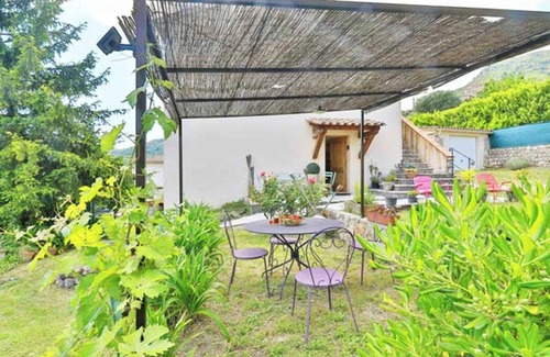 Le Bar-sur-Loup Apartamento | Homerez - Apartamento en Bar-sur-Loup