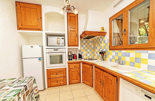 Le Bar-sur-Loup Apartamento | Homerez - Apartamento en Bar-sur-Loup