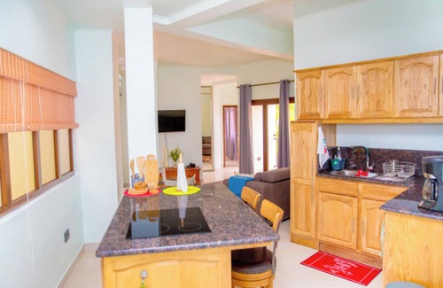 Mahe Island Apartamento | Homerez - Apartamento Au Cap con vista