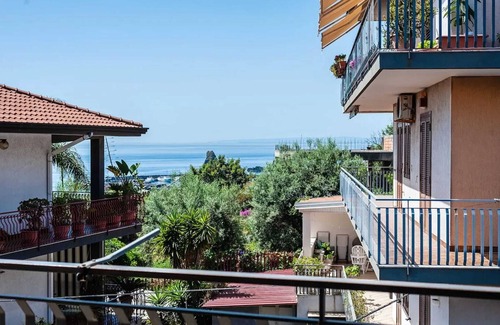 Aci Trezza Apartamento | Homerez - Apartamento en Aci Castello