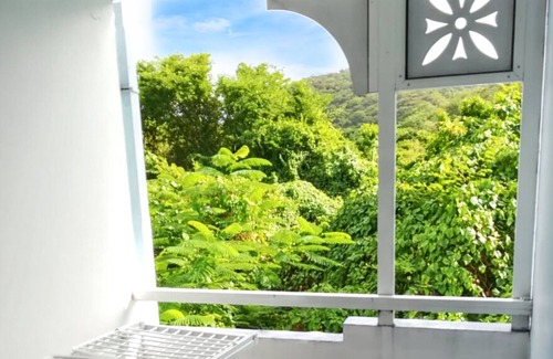 Sainte-Anne Apartamento | Homerez - Apartamento Sainte-Anne, piscina