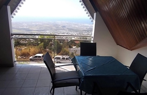 Bois de Nefles Apartamento | Homerez - Apartment Sea View, Saint-Paul - 70m²