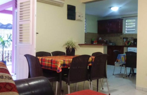 Sainte-Marie Apartamento | Homerez - Bonito apartamento para 4 pers. con jardín y terraza en Sainte-Marie