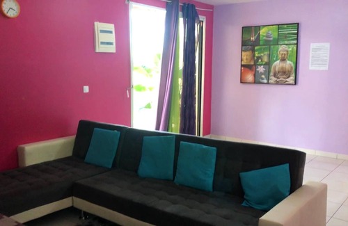 Sainte-Marie Apartamento | Homerez - Appartement 5 km away from the beach with shared pool, jacuzzi and spa