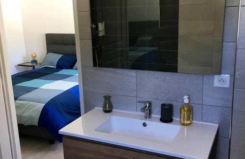 Ville-di-Pietrabugno Apartamento | Homerez - Apartamento a 2 km de la playa para 4 pers. con terraza en Bastia