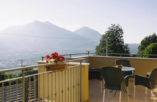 Avellino Apartamento | Homerez - Apto Avellino - Vista Montaña