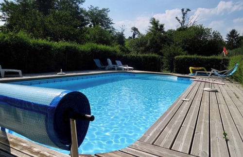 Blaignac Apartamento | Homerez - Appto Blaignac + pisc compartida