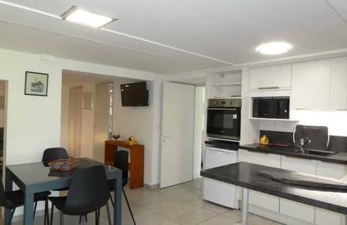 Latresne Apartamento | Homerez - Apt. en Latresne con jacuzzi