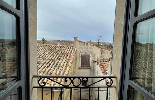 Montfrin Casa | Homerez - Casa auténtica en Montfrin con terraza