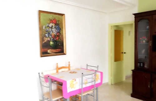 León Apartamento | Homerez - Bonito apartamento para 6 pers. con jacuzzi en León