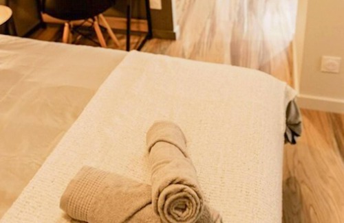 Saint-Chamond Apartamento | Homerez - Beautiful studio for 2 ppl. at Saint-Chamond
