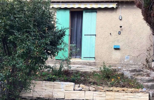 Vacheres Casa | Homerez - Bonita casa para 2 pers. con jardín y terraza en Vachères