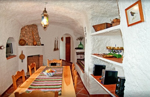 Gorafe Casa | Homerez - Beautiful property for 6 ppl. with shared pool and terrace at Gorafe