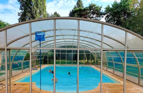 Duravel Apartamento | Homerez - Bonito estudio para 2 pers. con piscina compartida y jardín en Duravel