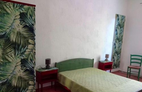 Gornies Apartamento | Homerez - Big apartement for 10 ppl. with terrace at Gorniès