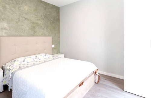 Reus Apartamento | Homerez - Big appartement for 9 ppl. with balcony at Reus
