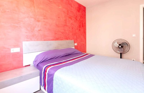 Reus Apartamento | Homerez - Big appartement for 9 ppl. with balcony at Reus