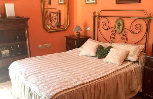 Poio Chalet De Esquí | Homerez - Big chalet 3 km away from the beach for 12 ppl. with swimming-pool