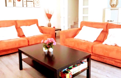 Rivas-Vaciamadrid Casa | Homerez - Big house for 10 ppl. with garden at Rivas-Vaciamadrid
