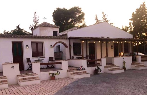 Torre-Pacheco Casa | Homerez - Casa a 10 km de la playa para 13 pers. con piscina en Torre-Pacheco