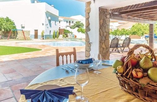 Mondron Villa | Homerez - Grande villa para 11 pers. con piscina y terraza en Mondrón