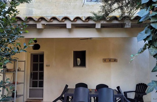 Albaron Apartamento | Homerez - Apartamento en Arles