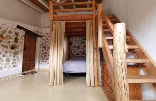 Beas de Segura Chalet De Esquí | Homerez - Chalet for 12 ppl. with swimming-pool and terrace at Beas de Segura