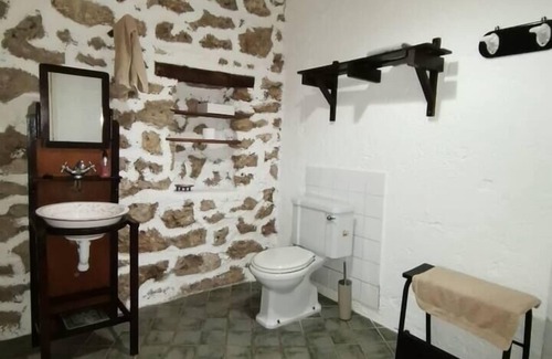 Beas de Segura Chalet De Esquí | Homerez - Chalet for 12 ppl. with swimming-pool and terrace at Beas de Segura