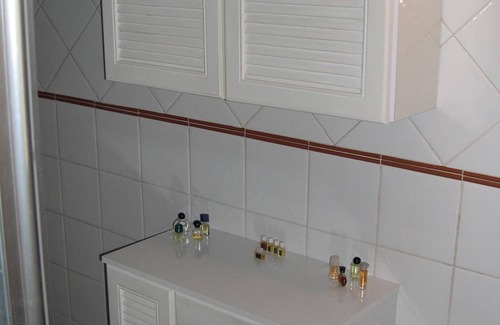 Nebbiuno Apartamento | Homerez - Apartamento encantador en Lesa con vista a la montaña - 67 m²