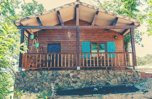 Cañamero Casa | Homerez - Encantadora casa en Cañamero con piscina compartida