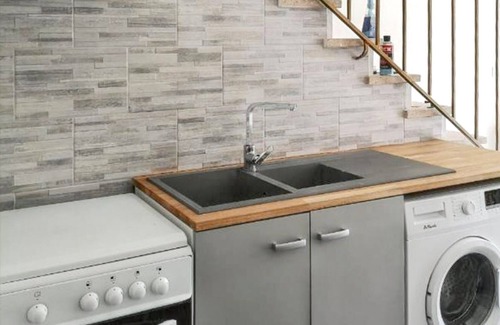 Serignan Casa | Homerez - Casa con Encanto en Vendres con Jardín Cerrado