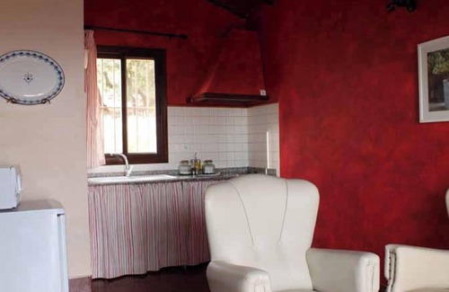 Estepa Casa | Homerez - Encantadora casa en Estepa con piscina compartida.