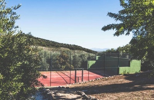 Estepa Casa | Homerez - Casa encantadora en Estepa, vista a la montaña