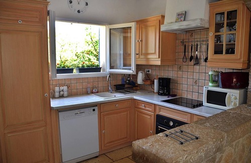 Mons Casa | Homerez - Charming House in Mons with Shared Pool