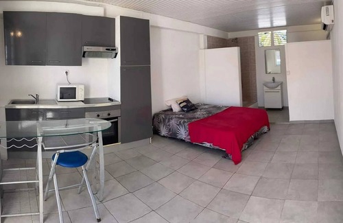 Perinet Casa | Homerez - Estudio en Le Gosier