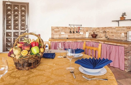 Mondron Villa | Homerez - Encantadora Villa en Mondrón con Piscina Privada