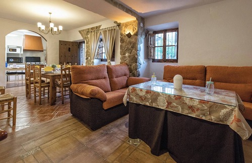 Mondron Villa | Homerez - Encantadora Villa en Mondrón con Piscina Privada