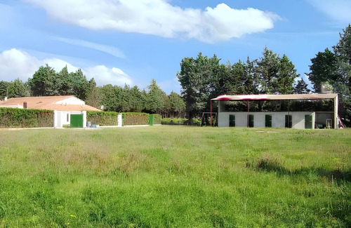 Meynes Villa | Homerez - Villa encantadora en Meynes con piscina privada