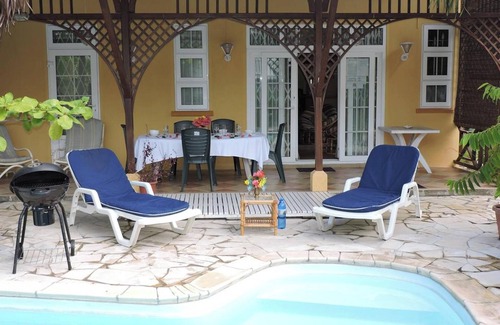Blue Bay Villa | Homerez - Encantadora villa en Blue Bay con piscina privada
