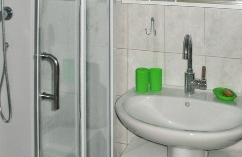 Salins-les-Bains Apartamento | Homerez - Apto acogedor Salins-les-Bains