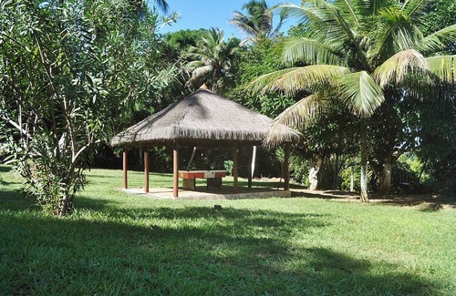 Barra do Jacuipe Chalet De Esquí | Homerez - Acogedor Chalet en el Corazón de Camaçari con Piscina Compartida